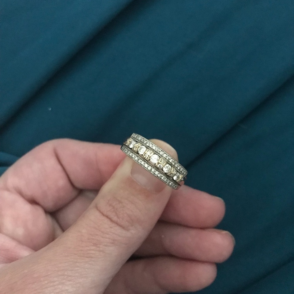 Gold/Silver 2 toned ring, size 6 (can be resized)